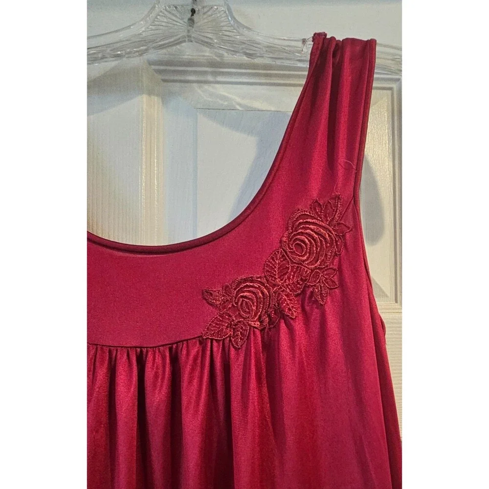 Vintage Lorraine Red Nightgown & Robe S Rose Embroidery Satin Nylon Made in USA